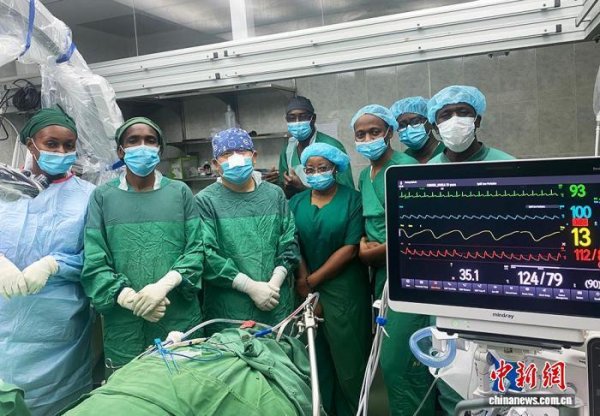 粤有钱 从“Dr.Cheng”到“Prof.Cheng”：中国山东援非医生的坦桑尼亚之行